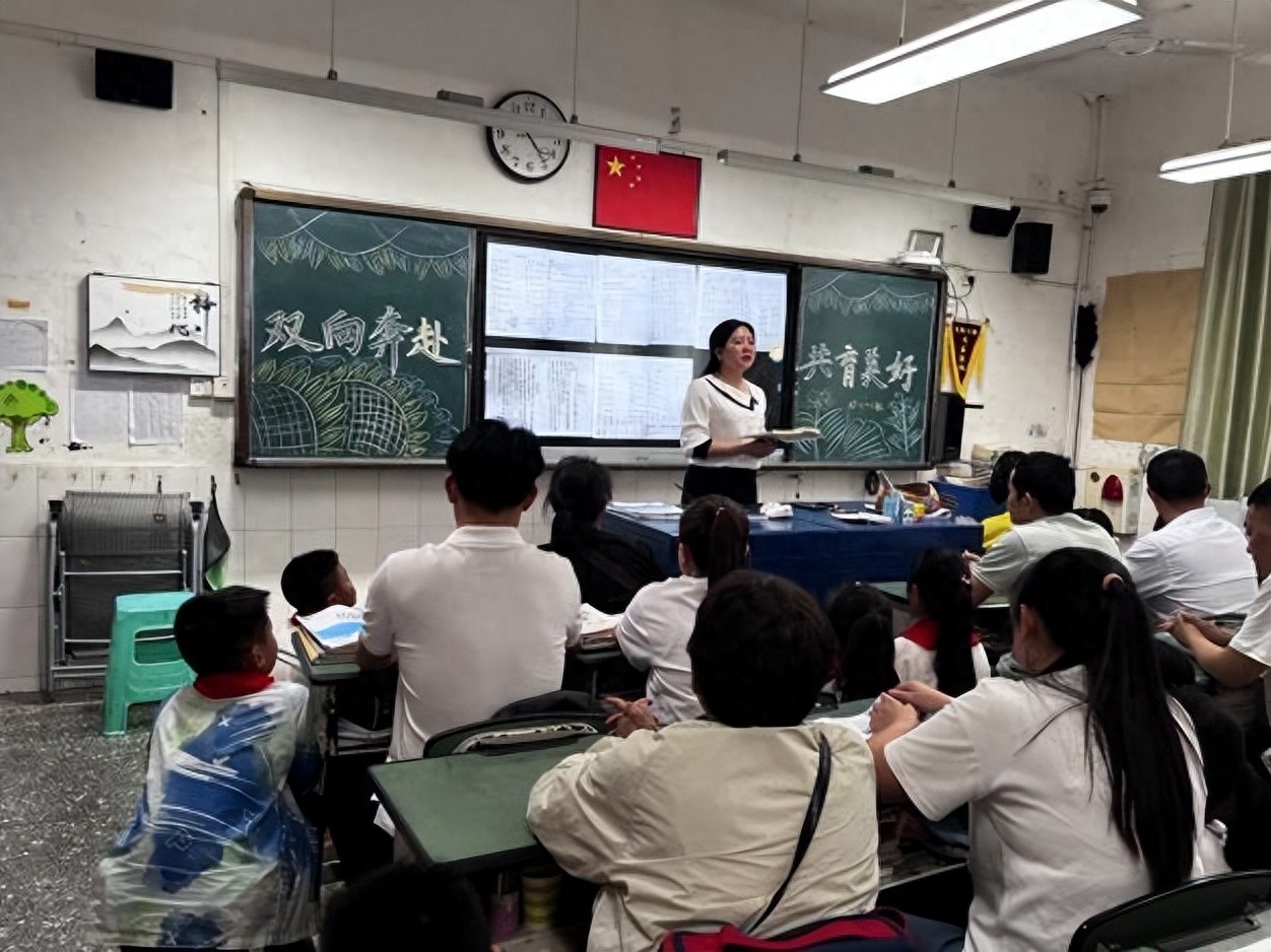 守护心灵成长 绽放生命光彩——安居一小525心理健康月活动纪实