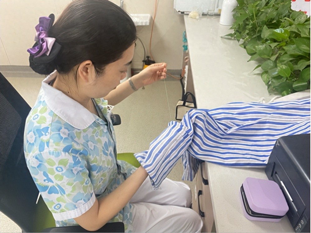 遂宁安居区人民医院:中医科病房里的 “微光”，暖到心里！