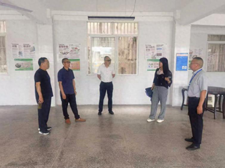 宜宾市叙州区责任督学专项督查双龙学校校园餐校服教辅管理