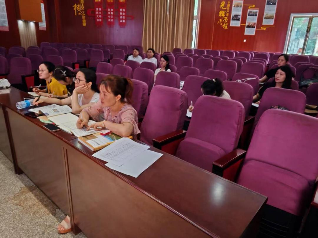 以研促教，启智赋能——遂宁一中深耕英语教学高质量发展之路