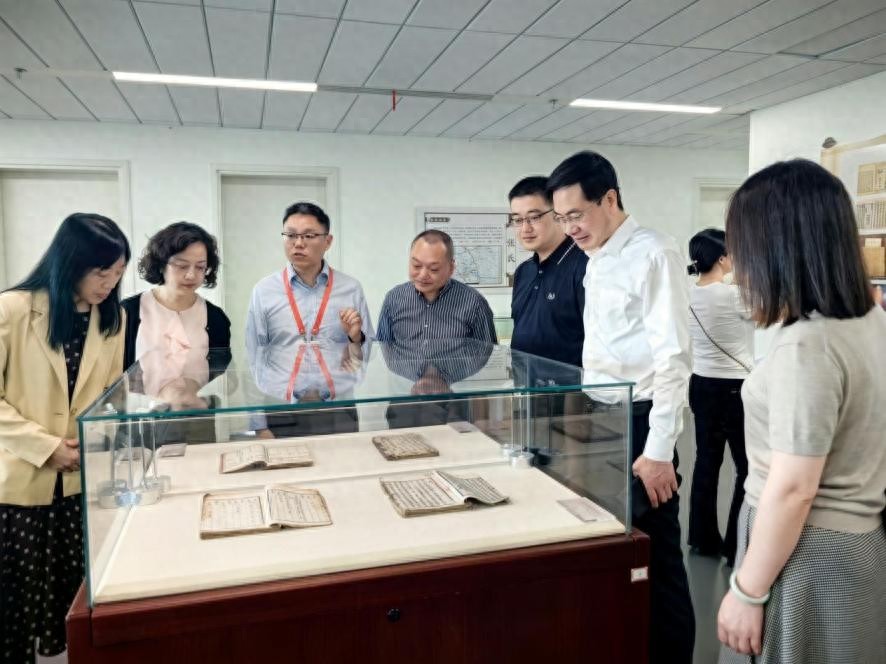 一场跨越时光的家族记忆之旅——遂州根脉 谱牒留芳家谱文化展侧记