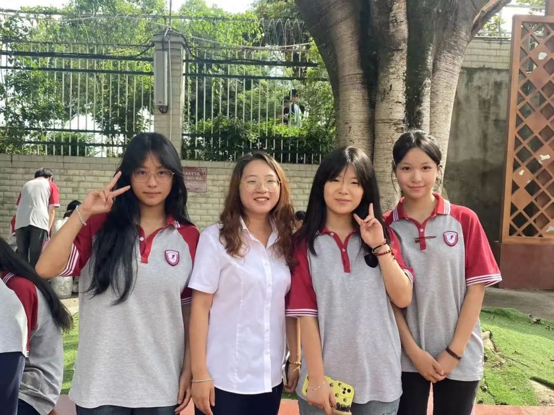 反差里的星光——记遂宁四中（二中滨江校区）陈迎春老师育人故事