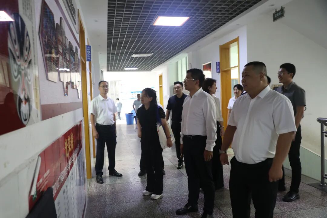 育未来：北大TBI实验室与遂宁四中共启AI教育新篇章