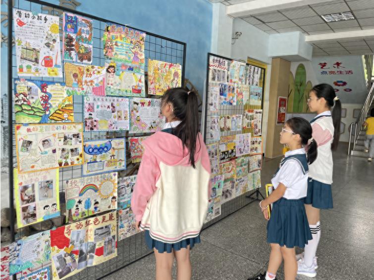 童心巧手缔造美好 劳动赋能快乐成长——宜宾市南溪区仙源小学校少先队大队部暑期优秀劳动实践作品展