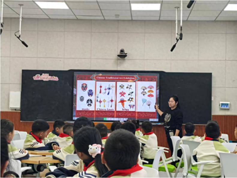 宜宾市南溪区福临小学校：课堂展“英”姿，“语”你共成长