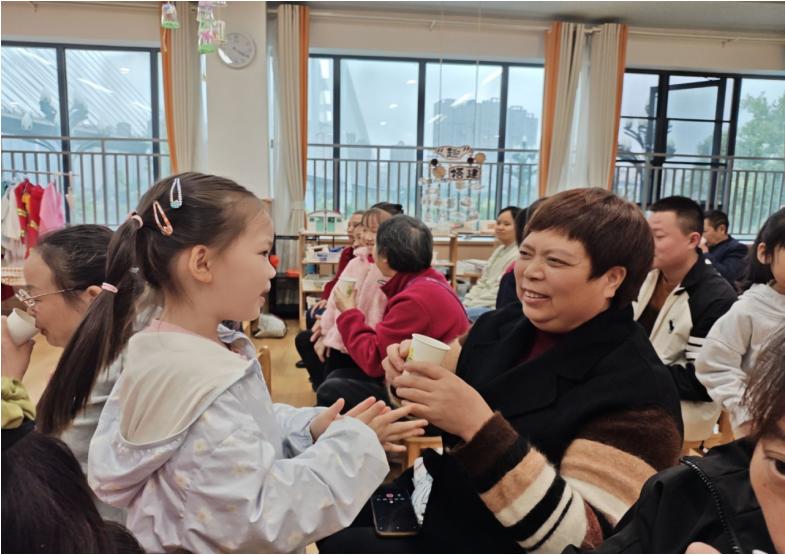 爱在重阳 孝润童心——宜宾三江新区红星幼儿园开展2025年重阳节系列活动