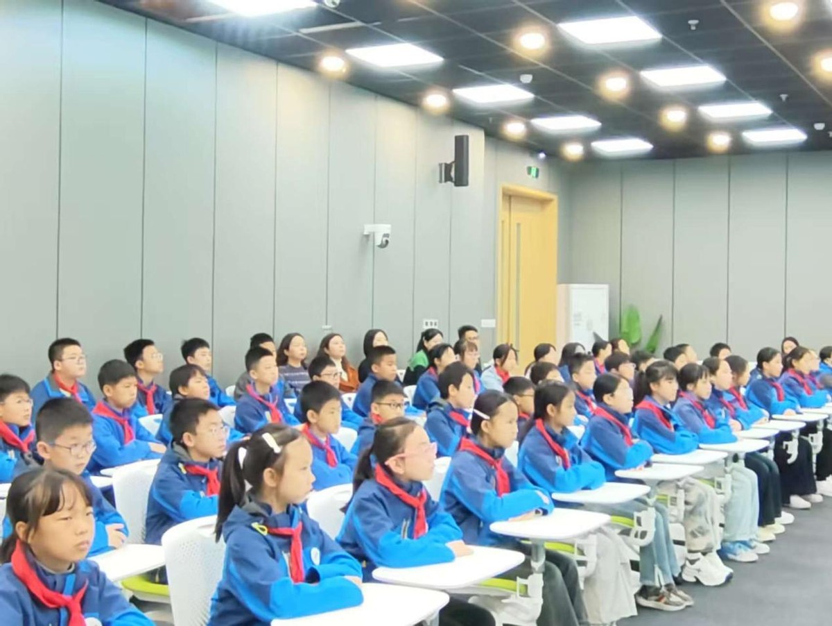 宜宾市南溪区福临小学校：共上思政课 共探长江与红色文化