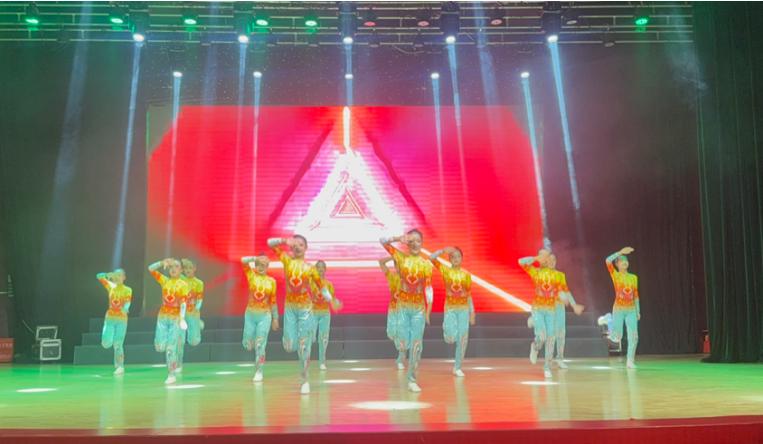 捷报！宜宾市南溪区桂溪初中健美操队勇夺一等奖，C位出圈！