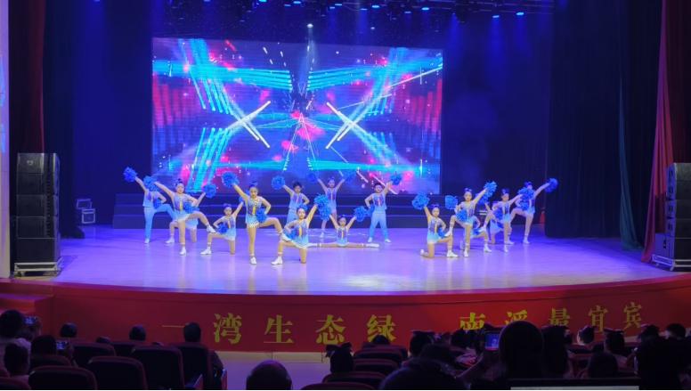 【喜报】宜宾市南溪区福临小学校健美操队勇夺区赛二等奖