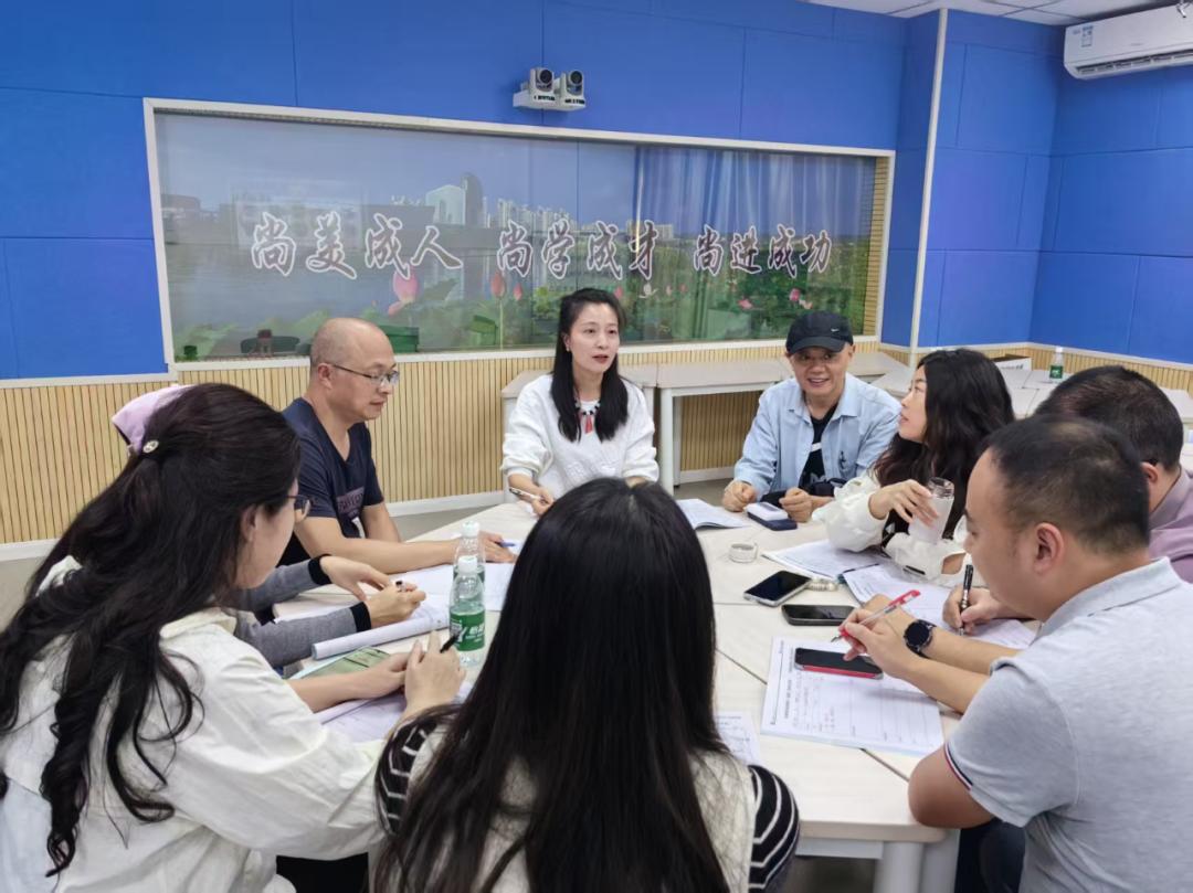 遂宁一中高中教师赵斌在全省高中化学优质课展评活动中荣获佳绩