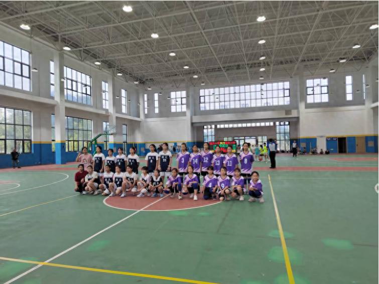 高县逸夫小学校在全县中小学运动会排球、篮球比赛中荣获佳绩