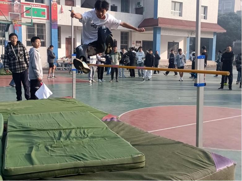 江安县淯江中学举办第二届“青阳杯”田径运动会