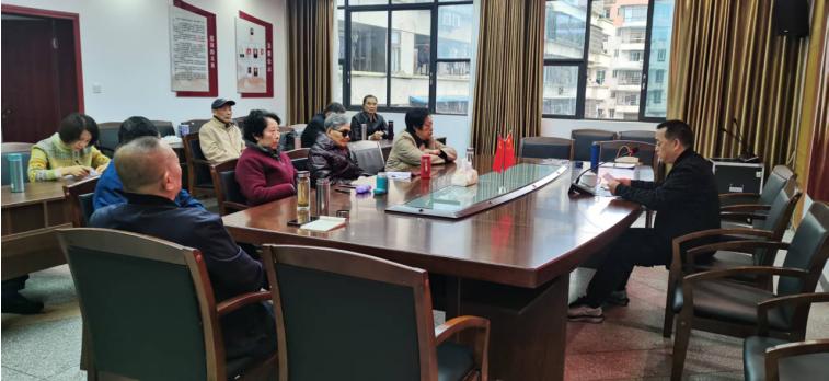 银发映初心 奋进担使命——宜宾市南溪区组织离退休干部专题学习党的二十届四中全会精神