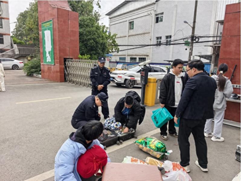 宜宾市叙州区高场职校：警校联动筑防线 安全护航助成长