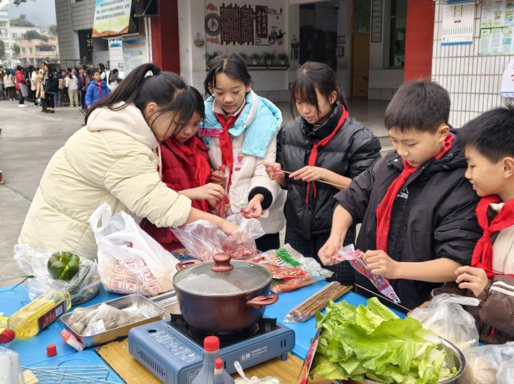 五育融食趣 校园欢乐聚——高县逸夫小学校第六届校园美食节圆满落幕