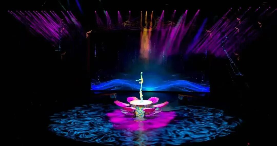 遂宁杂技《焕舞华蓉——顶碗》出征蒙特卡洛国际马戏节