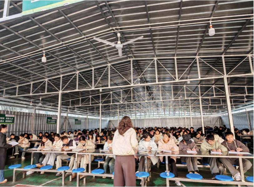 以笔为媒 书写青春——江安县底蓬中学校开展2025年秋期校园书写比赛