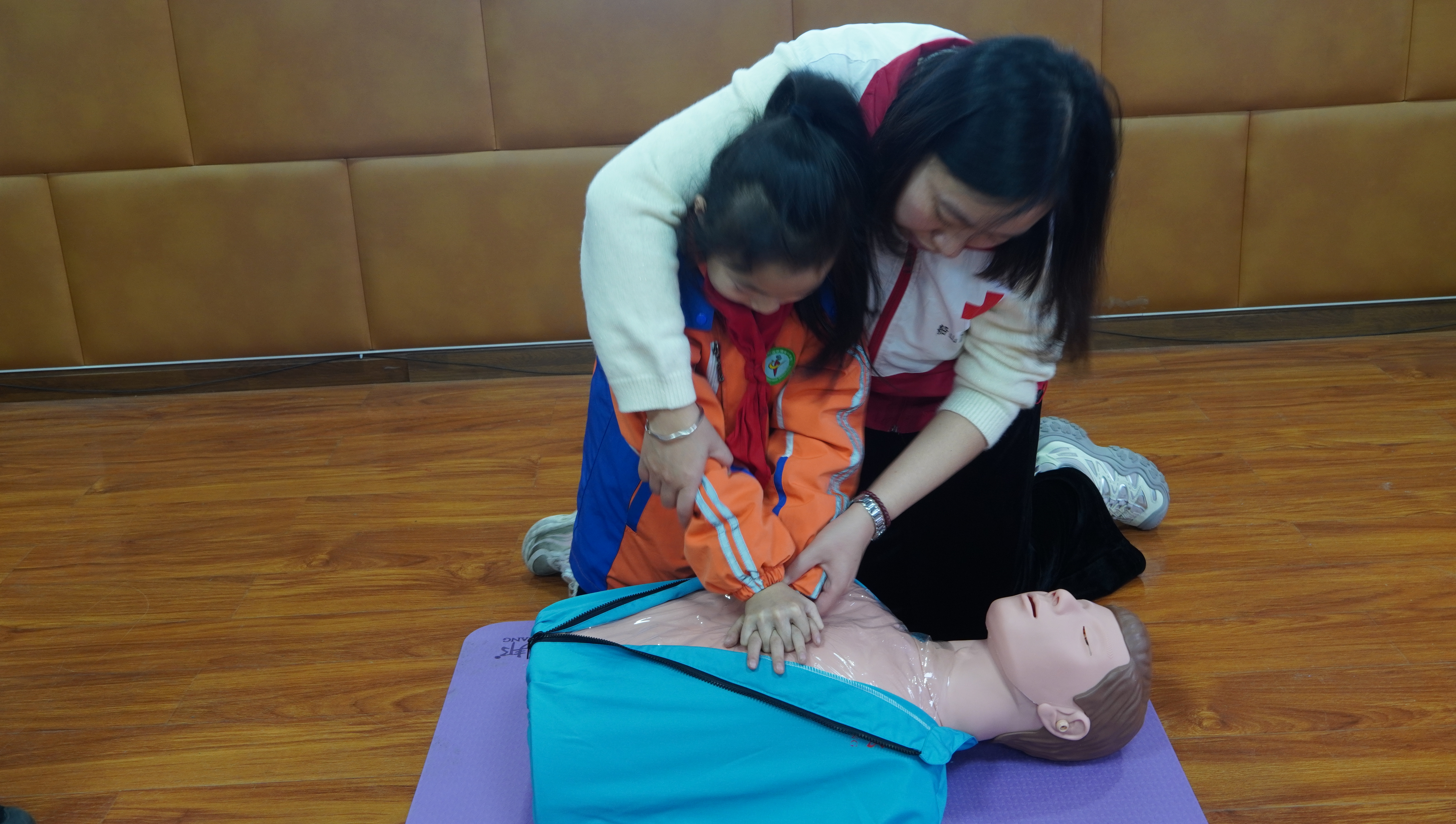 急救知识进校园 专家护航保平安——城北小学开展急救知识专题培训