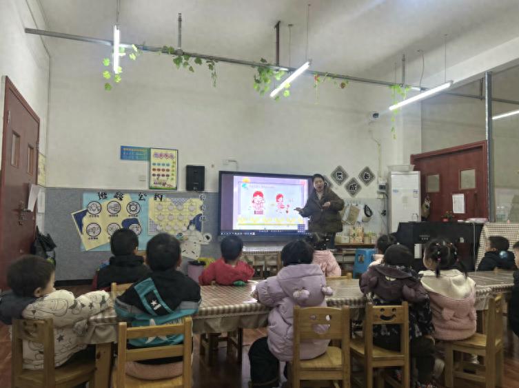 水润童心 节水同行——宜宾市叙州区高场镇中心幼儿园开展“节约用水”主题系列教育活动