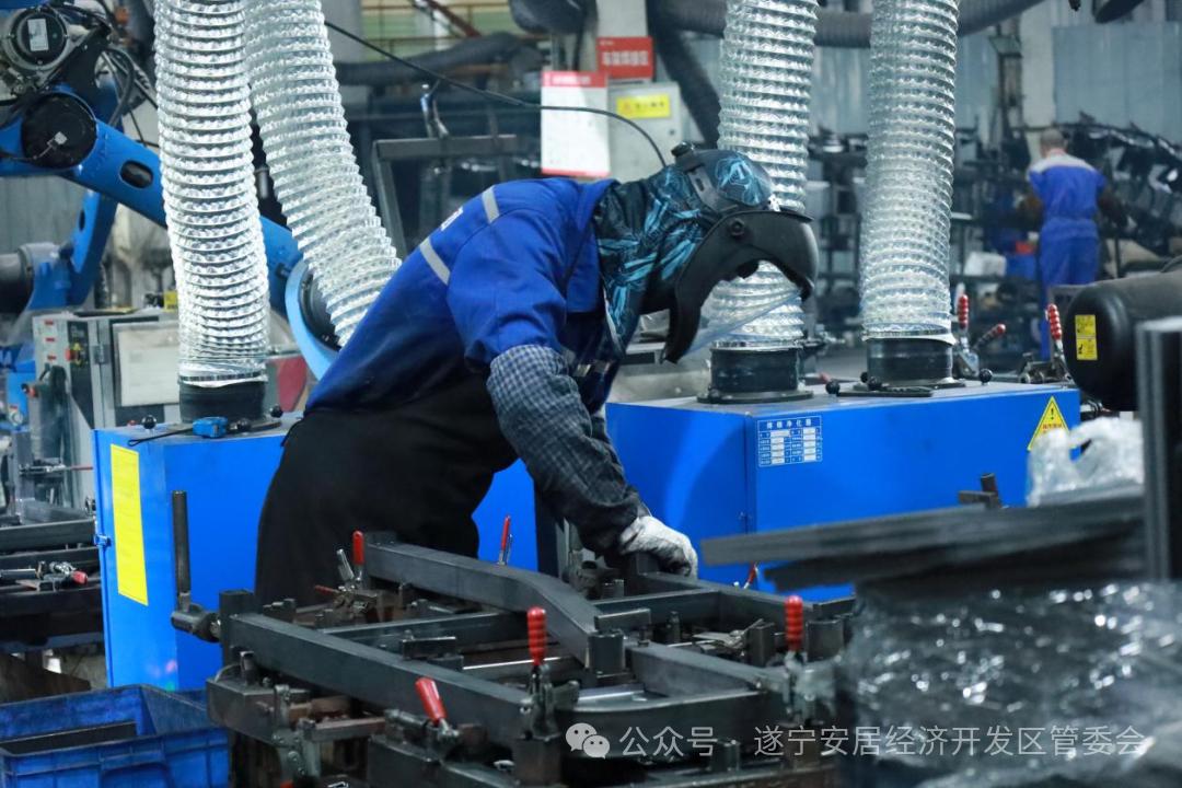 四川双胜：自动化生产线火力全开 奋战决胜收官战