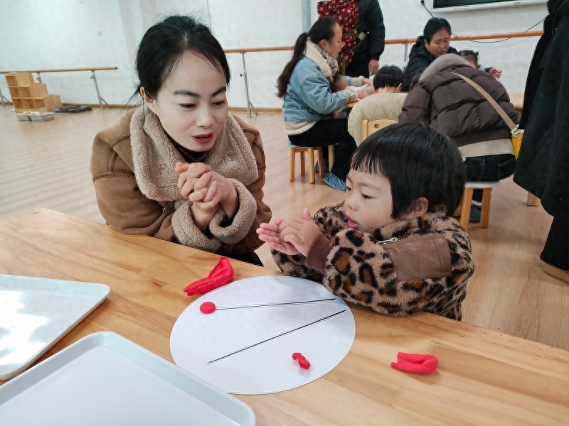 萌娃启新 亲子趣学——宜宾市南溪区北城幼儿园开展2026年第一期公益早教活动