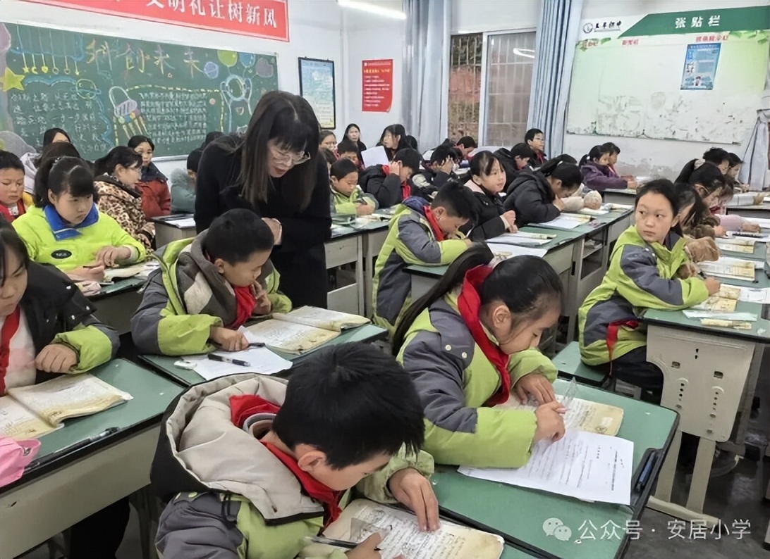 AI融合促均衡 城乡共研谋新篇—遂宁名校长 名师工作室开展联合教研