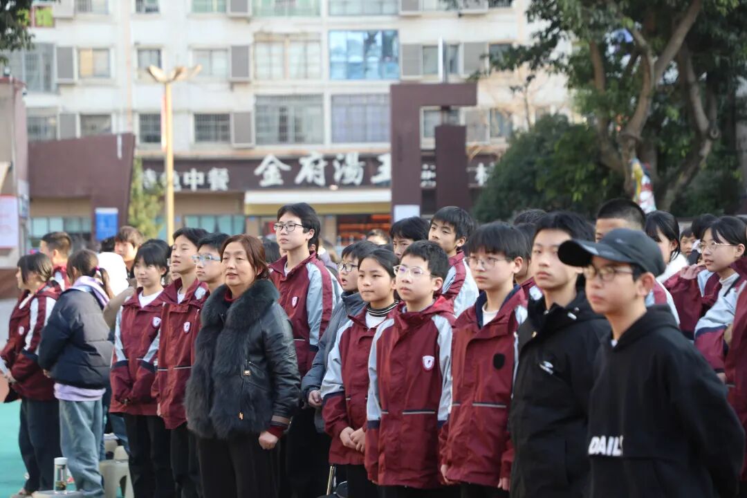 遂宁四中成功举办新年合唱盛典暨课后服务成果展示