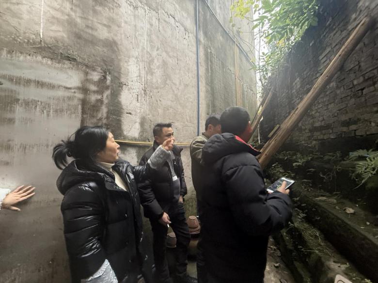 宜宾市南溪区长兴镇中心幼儿园围墙整治项目实地勘察纪实