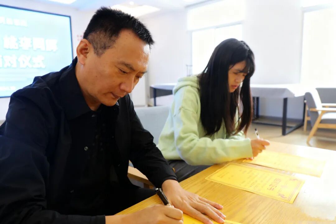 王亚红：27载藏蓝坚守 初心如炬映检徽