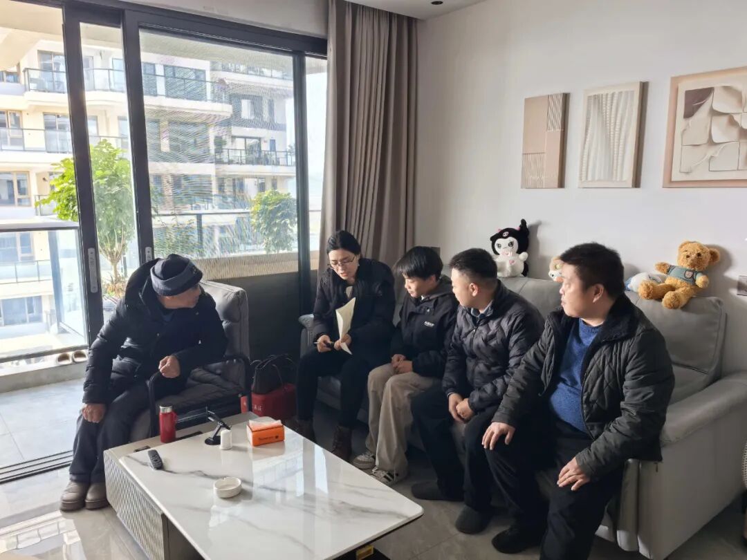 温暖家访，共育花开——遂宁一中高一年级寒假家访活动