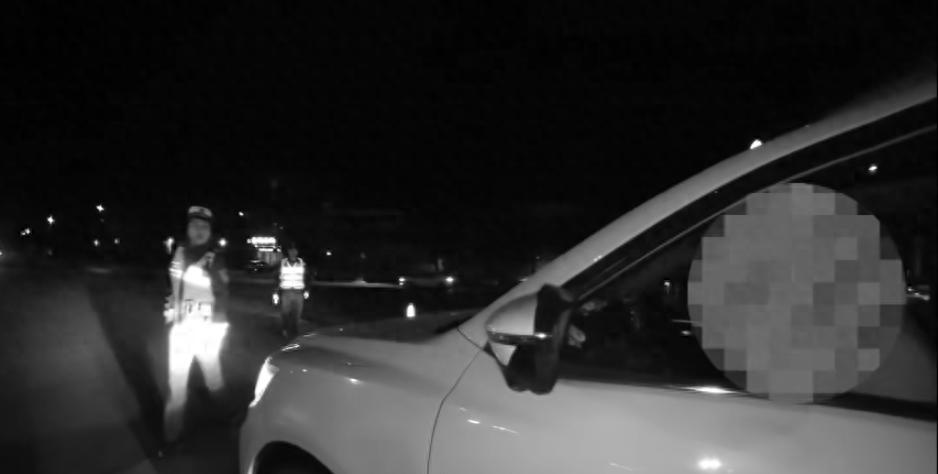 几杯啤酒+距离近+大量饮水≠能开车，遂宁男子大年初二酒驾被查