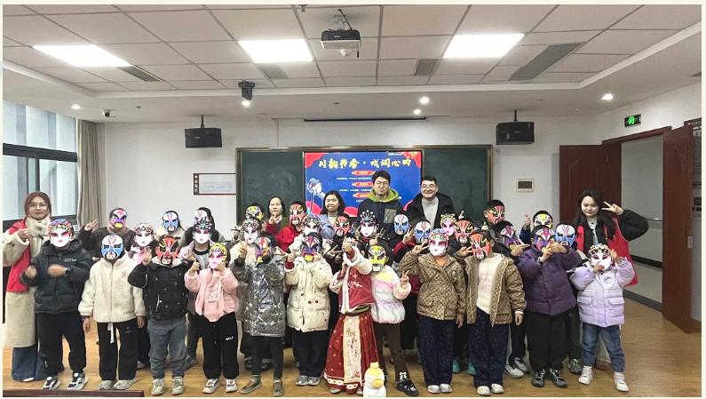 遂宁图书馆走进市未成年人保护中心与留守儿童共享阅读之乐