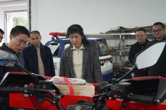 宜宾市政协副主席傅婷到南溪区黄沙镇督导森林防灭火工作