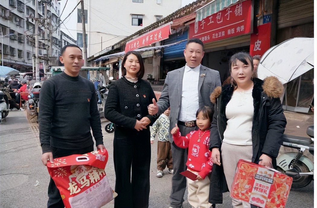 温暖迎新春 关爱暖人心——安居九幼2026年度新年慰问行动