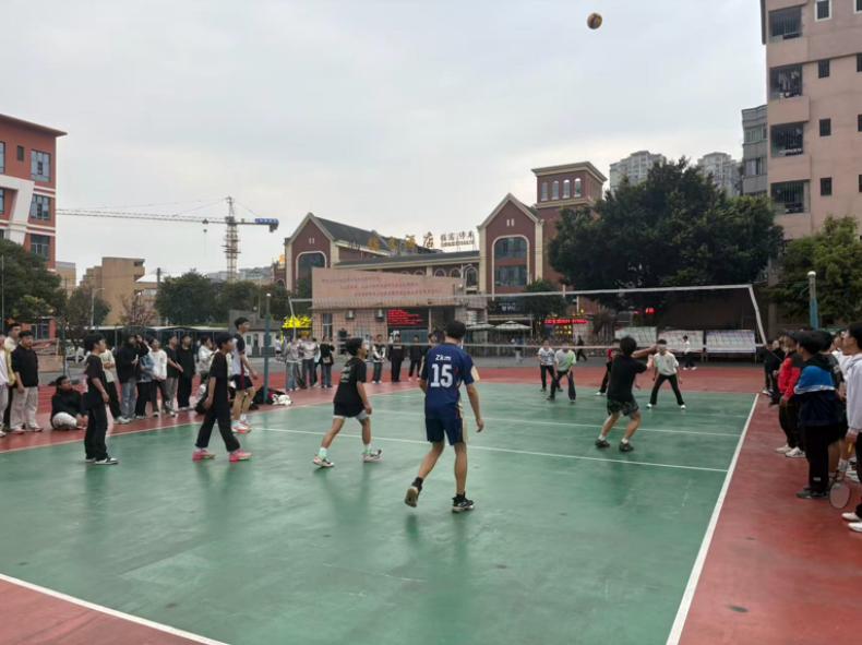 宜宾市南溪四中与仙源初中开展排球校际交流活动