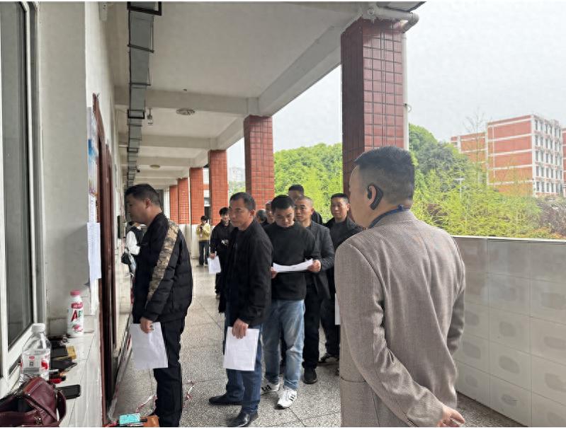 严把技能评价关口 赋能社会人才发展——宜宾市叙州区高新综合高中圆满完成电工职业技能等级认定