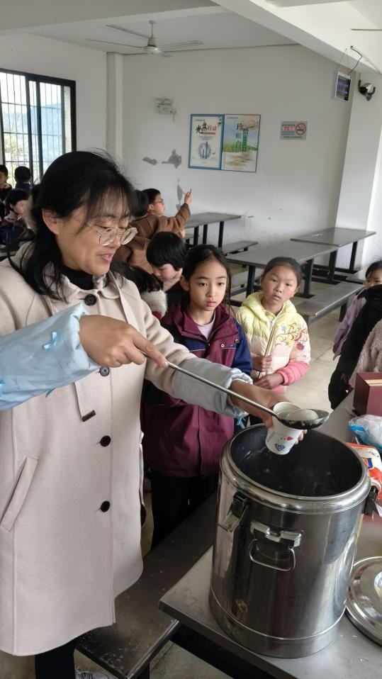 喜乐元宵·共话团圆——安居区常理小学2026年元宵节主题活动