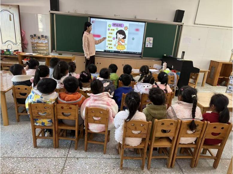 守护童心 共筑健康防线——宜宾市南溪区长兴镇中心幼儿园开展世界防治结核病日宣传教育活动