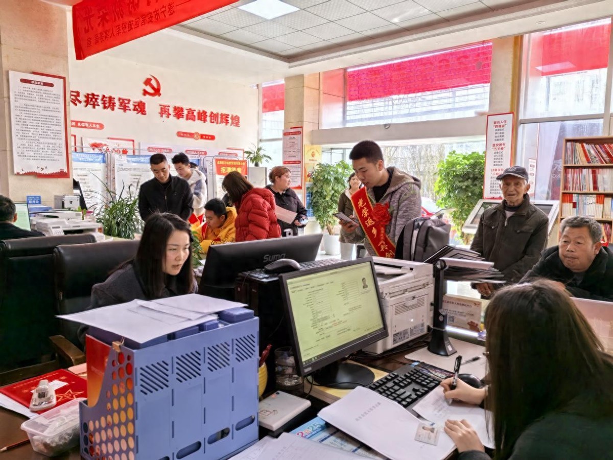 戍边卫国显本色 返乡安居创未来——安居热烈欢迎退役军人光荣返乡