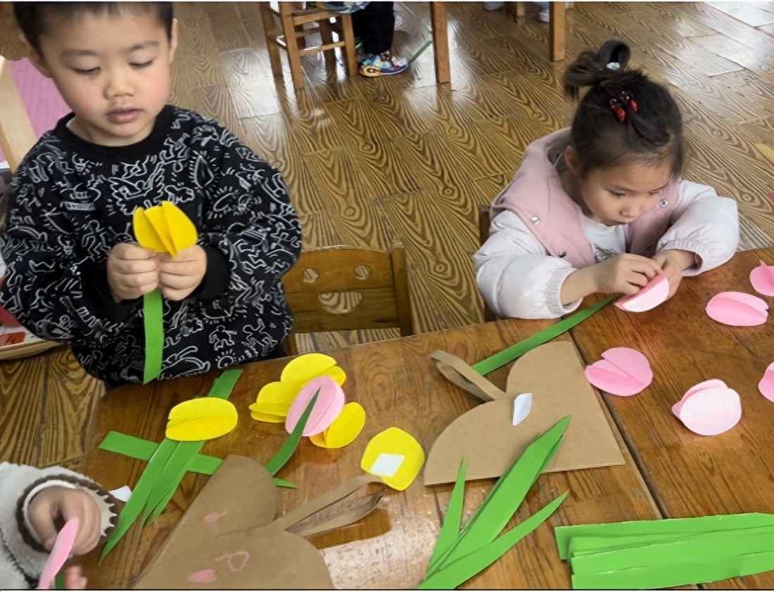 温情三月 感恩有你——安居一幼开展三八妇女节主题教育活动