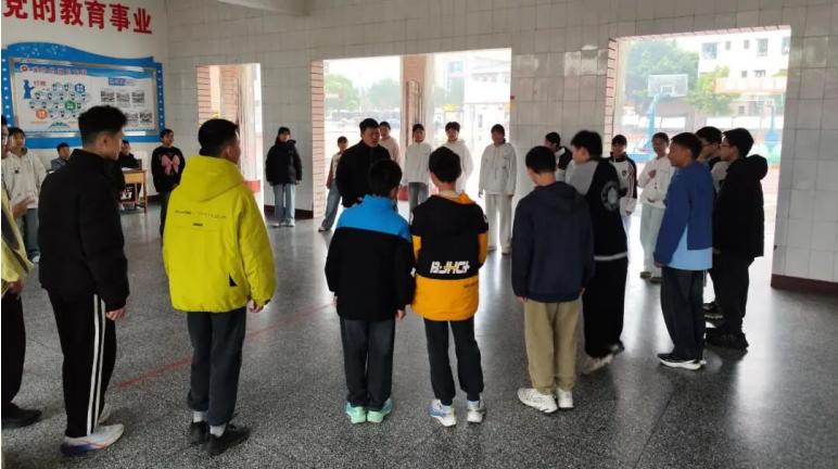 以赛促研展风采 体育赋能促成长——宜宾市南溪四中承办2026年南溪区初中第一学区体育与健康现场课展评活动