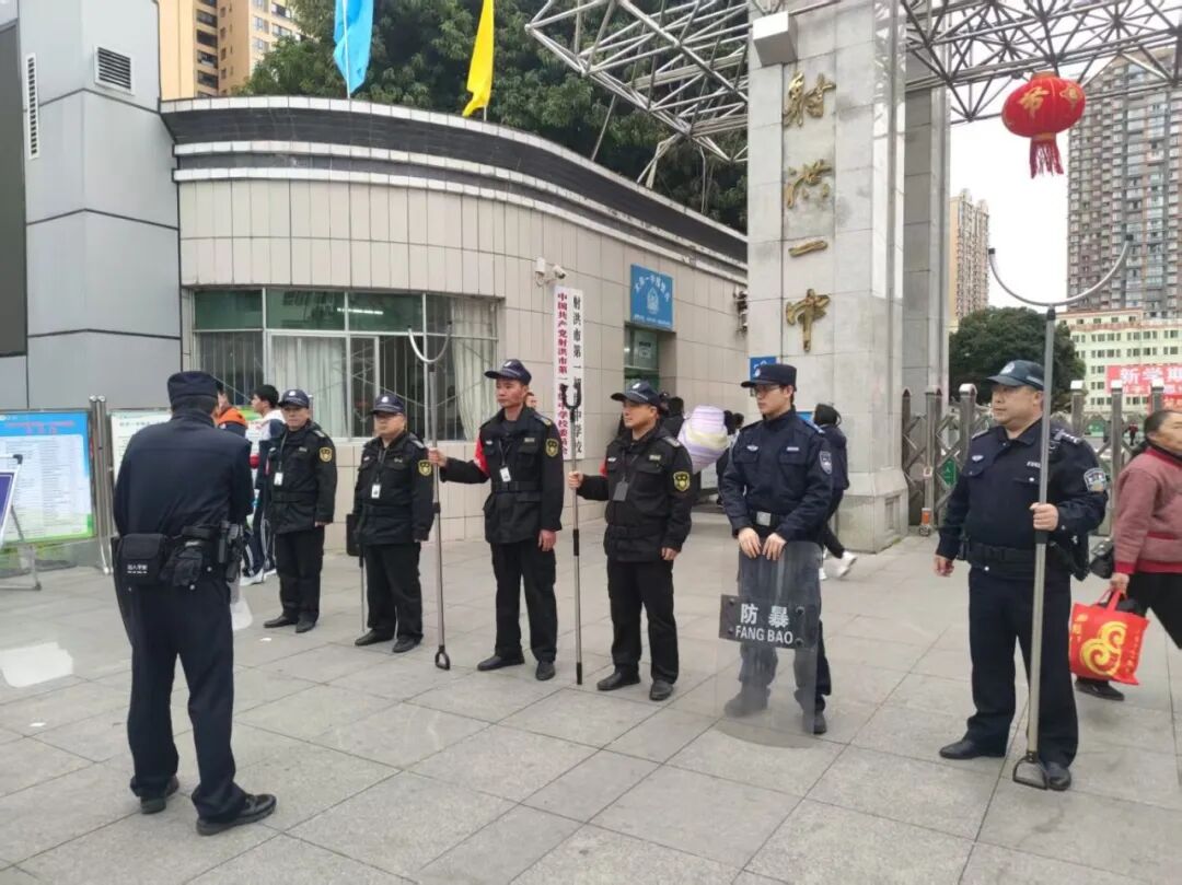 新学期，遂宁公安“护学模式”准时上线！