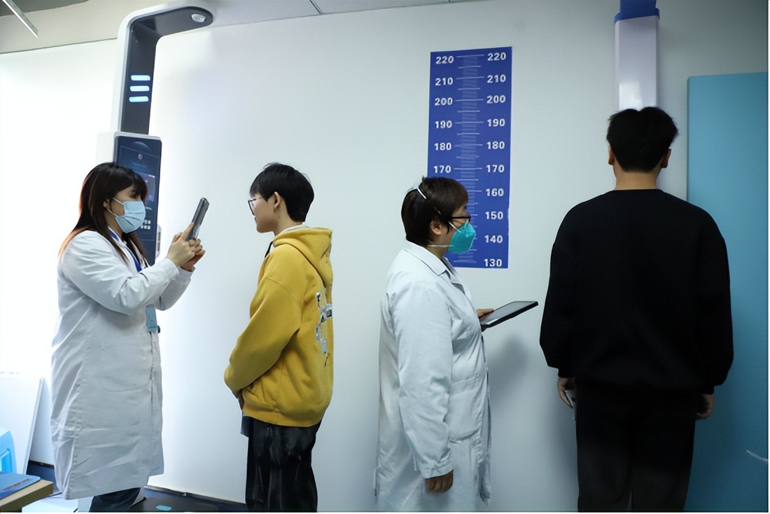 以健康赴考场，以热爱赴未来｜安医高考体检，为少年逐梦赋能
