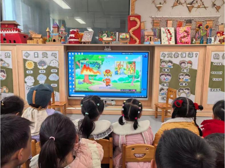 宜宾市南溪区大观镇中心幼儿园：安全“第一课” 守护“新学期”