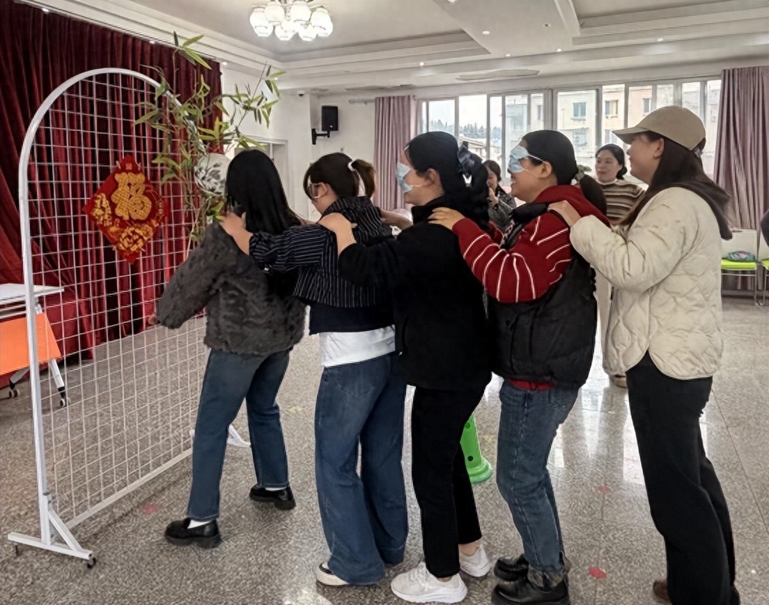 巾帼聚心启新程 喜乐开工庆三八—安居一幼开展三八妇女节工会活动