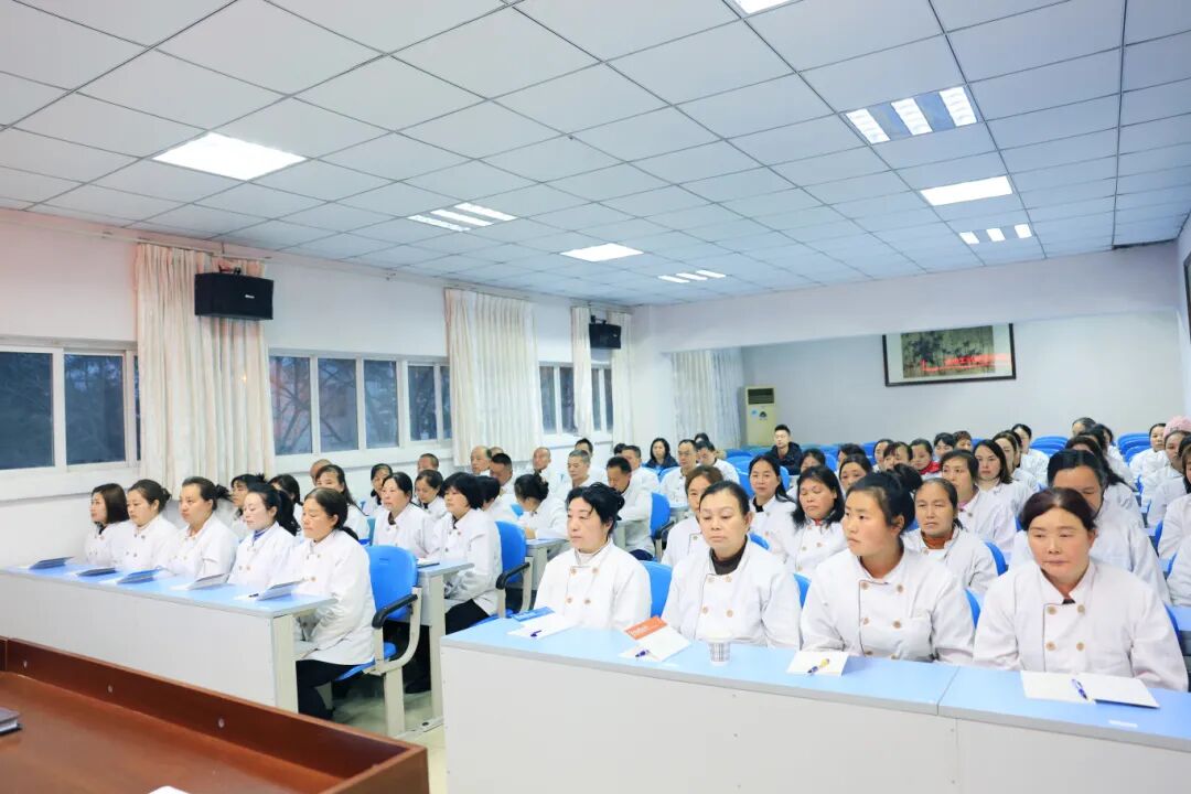 广元外国语学校召开2026年春季学期餐厅工作会