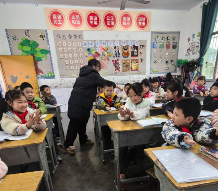 全面行动防结核 守护校园保健康——高县逸夫小学校开展世界防治结核病日宣传活动