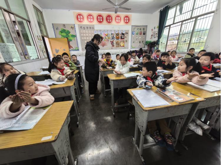 多措并举防传染病 守护健康促成长——高县逸夫小学校开展传染病防控工作