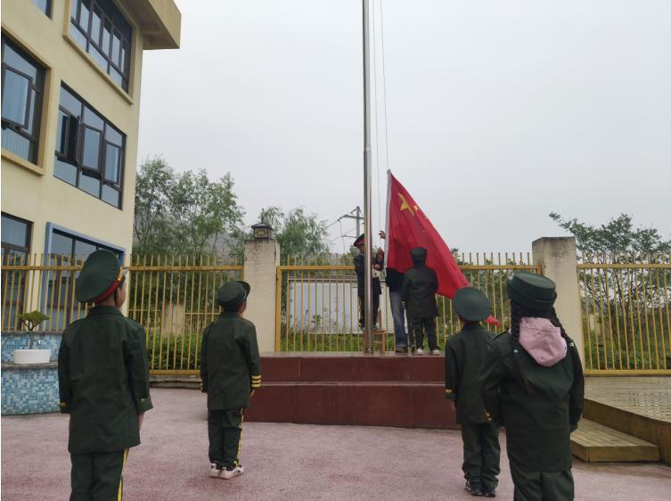 趣味运动 快乐成长——宜宾市叙州区双龙镇中心幼儿园举办2026年春期趣味运动会