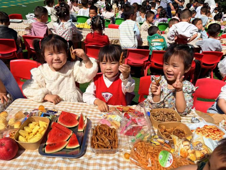 春风有信 美食有约——高县罗场镇幼儿园举办2026年春日主题冷餐会